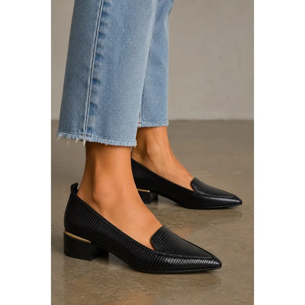 Steve Madden Zelma Black Lizard Embossed Pointed Toe Loafer Gold Detail 8M